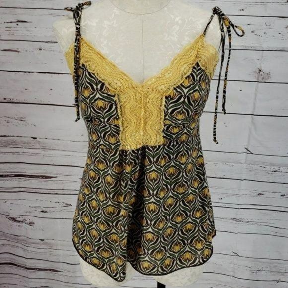 Robin K Floral Yellow & Black abstract tank top - Picture 2 of 7